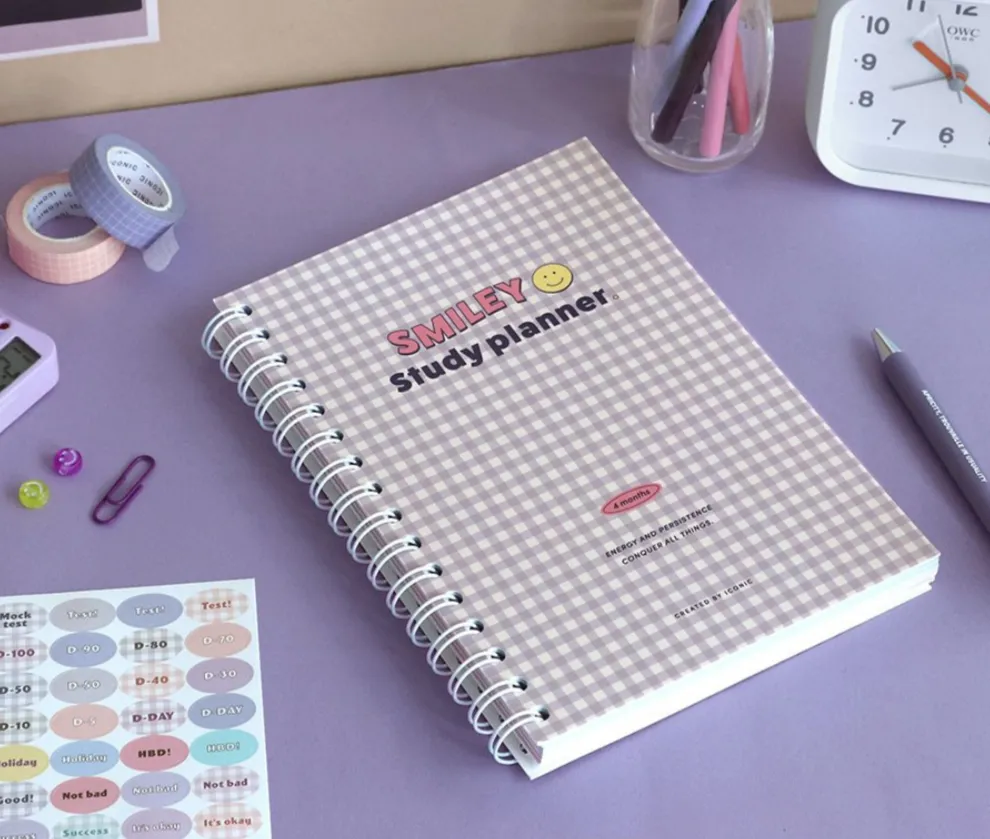 Iconic Study Planner SMILEY [4 Months]