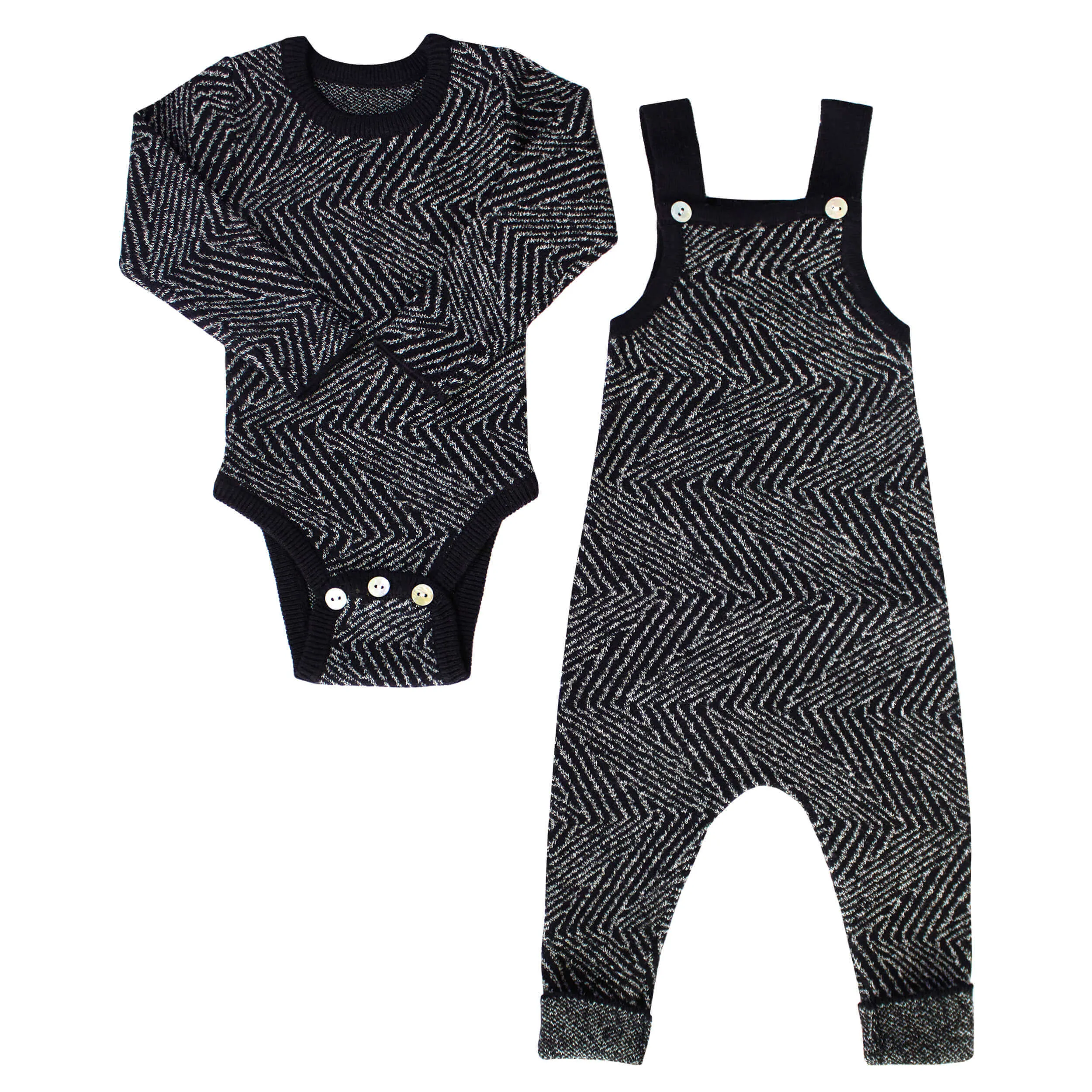Kipp Black Pattern Overall Set