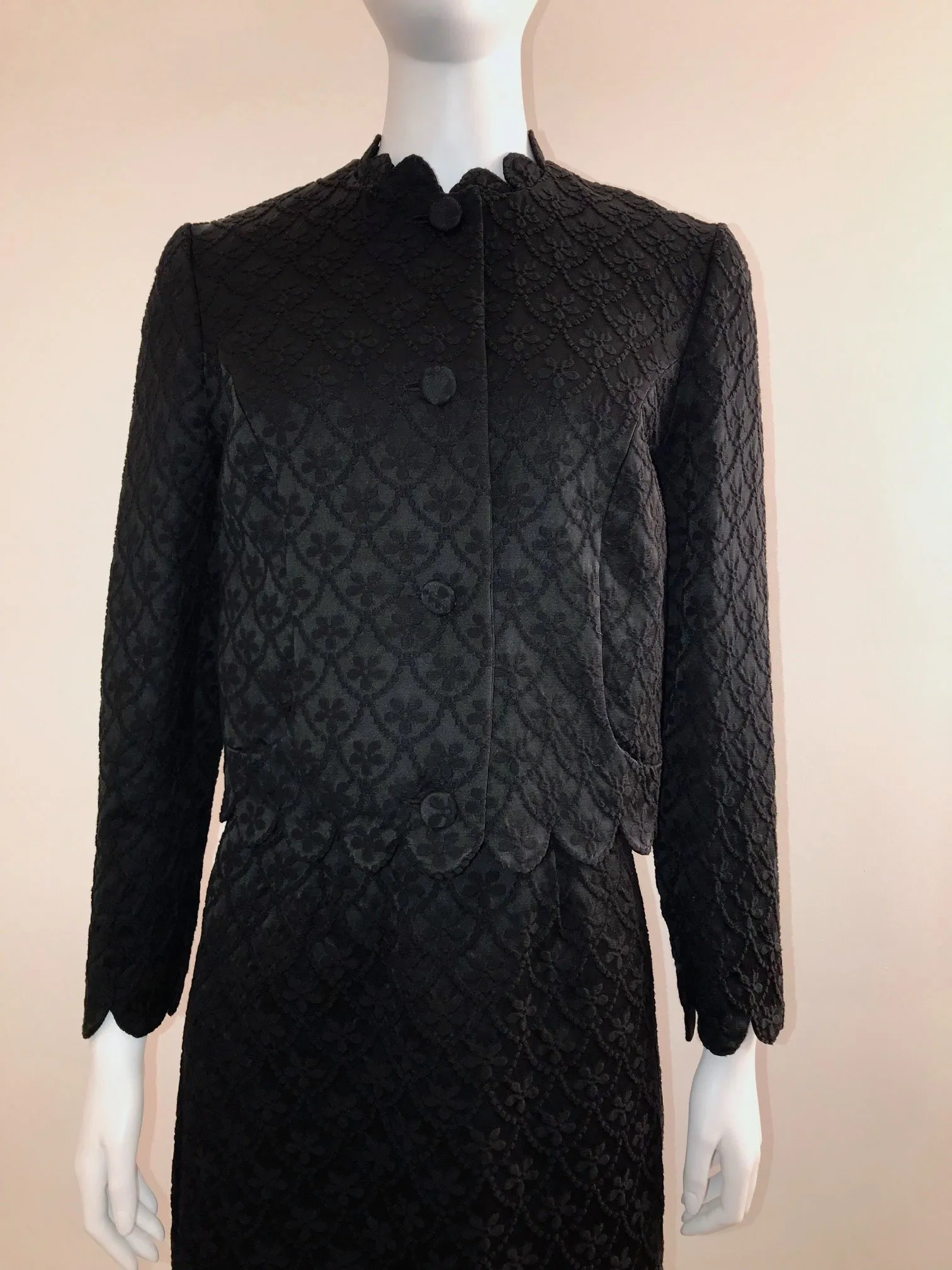 Textured Black Scalloped Edge 2-Piece Dress & Jacket