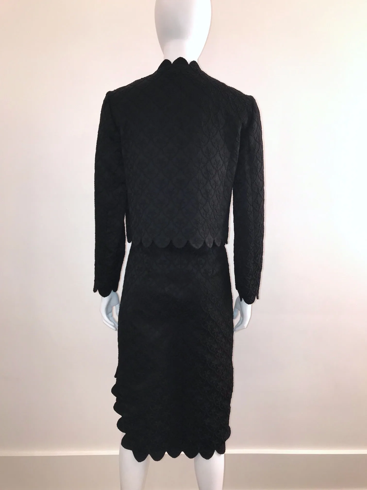 Textured Black Scalloped Edge 2-Piece Dress & Jacket