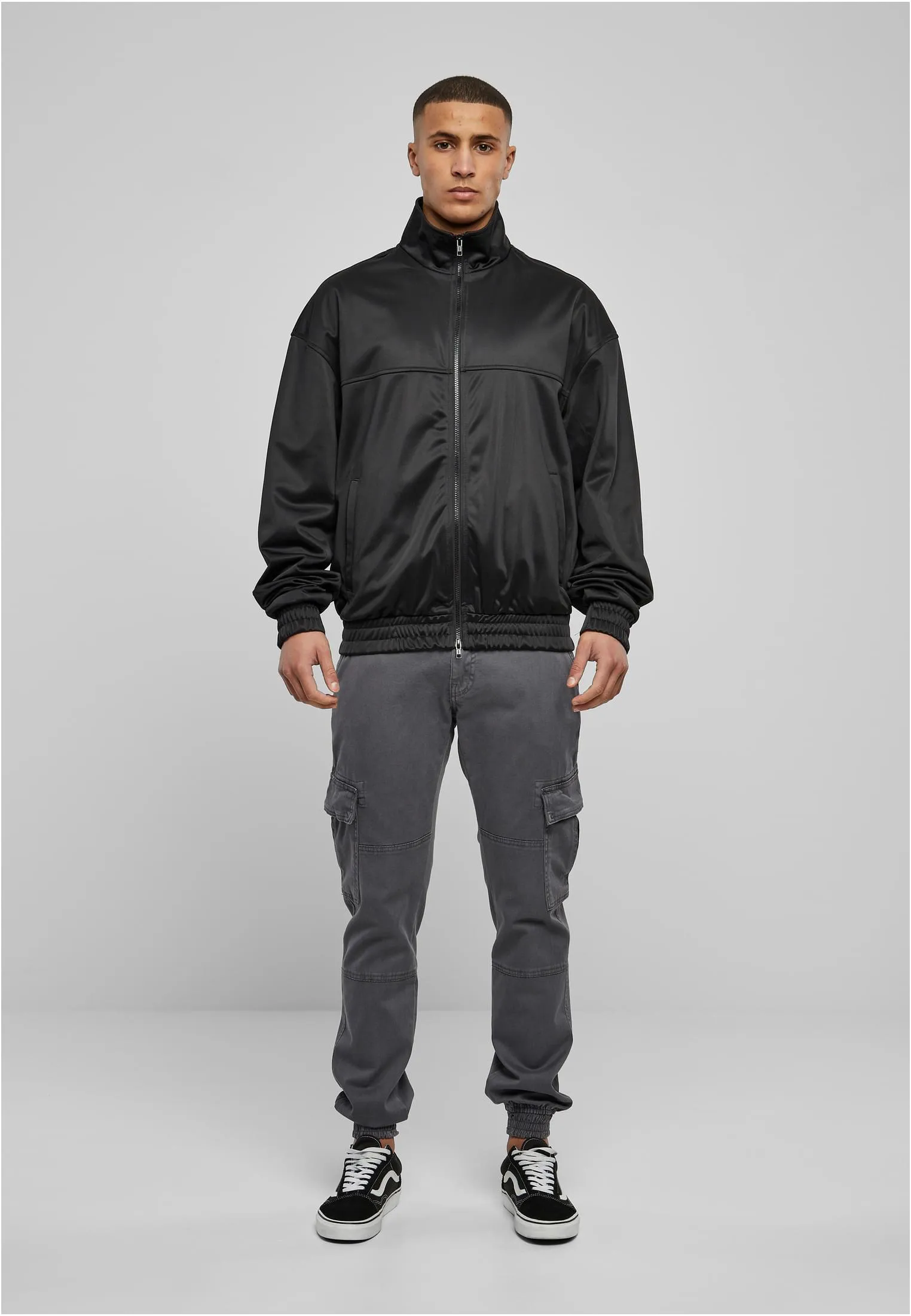 UC Classic Track Jacket - Black